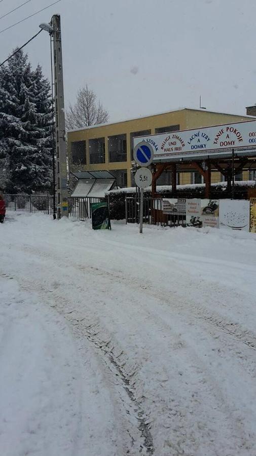 Grill Terasz Etterem Es Szallashely Mezokovesd Exterior photo